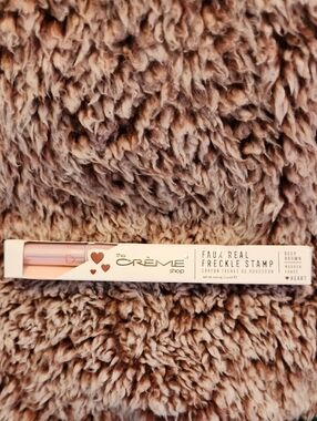 The Crème Shop Faux Real Freckle Stamp - Deep Brown